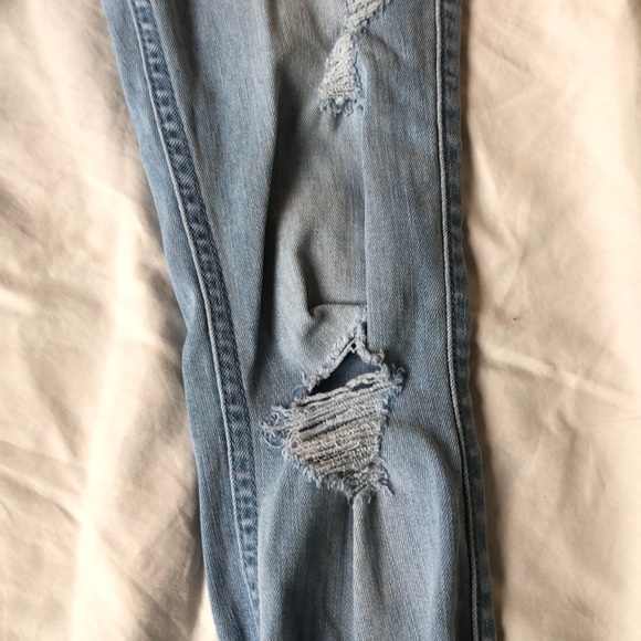 Hollister Blue Jeans - Picture 3 of 5